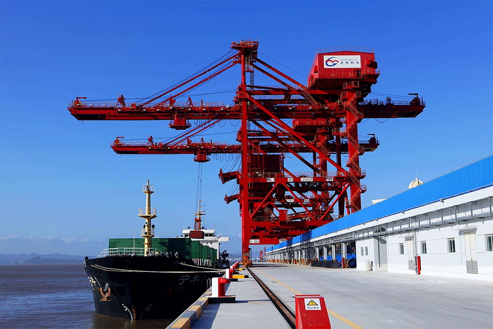 寧波光明通用泊位工程水工建筑物鋼管樁防腐工程